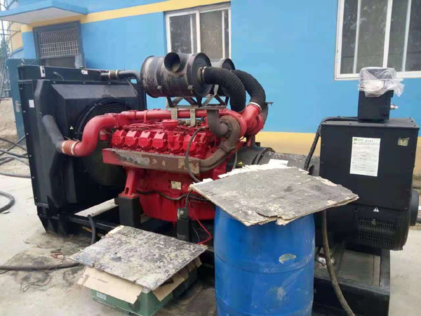 林甸关于柴油发电机组水箱污垢的产生与清理
